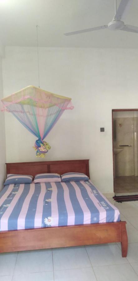קטרגמה Dinesh Guest House מראה חיצוני תמונה
